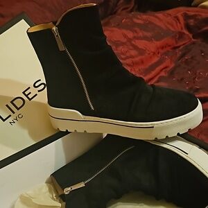 J/SLIDES NYC NILA Black suede boots